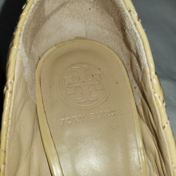 Tory Burch Maggie Quilted Paten Pumps 7M - Picture 6 of 7